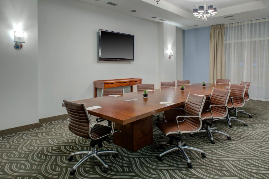 DoubleTree by Hilton Biloxi image 17