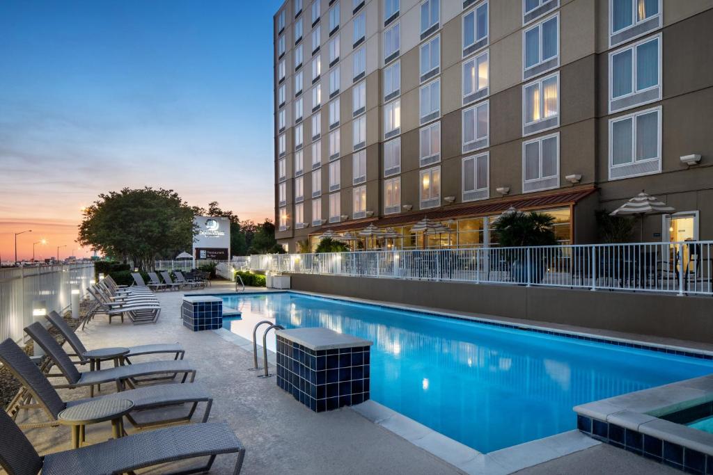 DoubleTree by Hilton Biloxi image 19