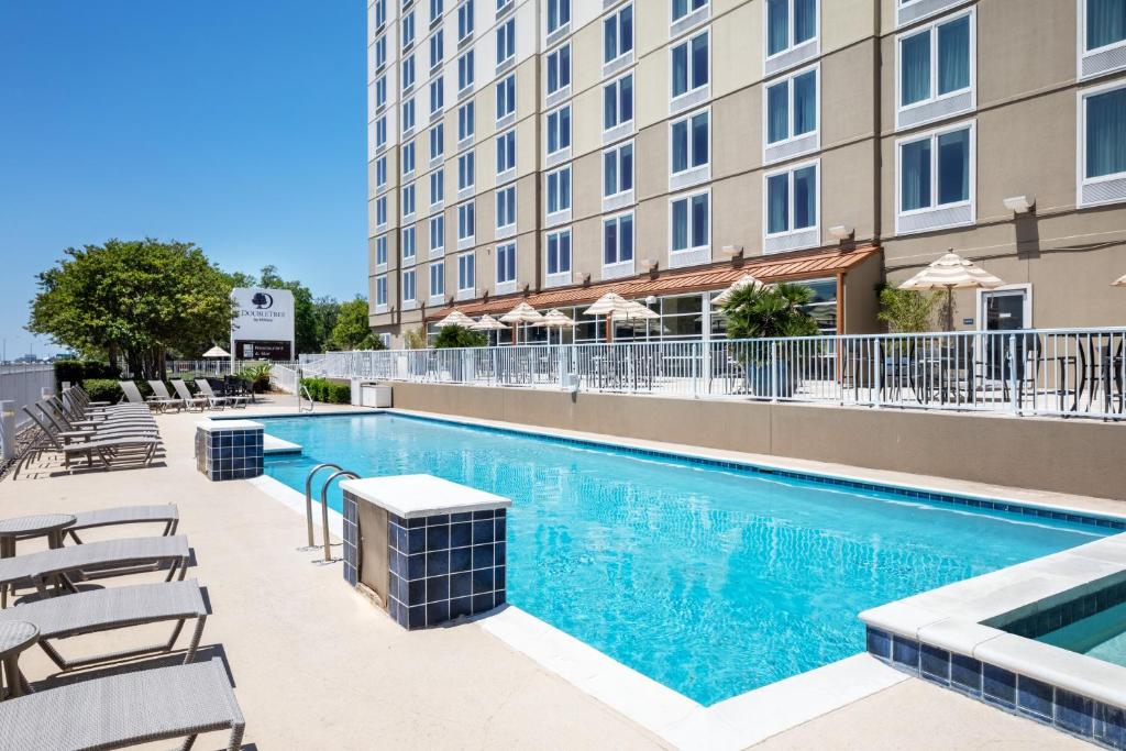 DoubleTree by Hilton Biloxi image 22