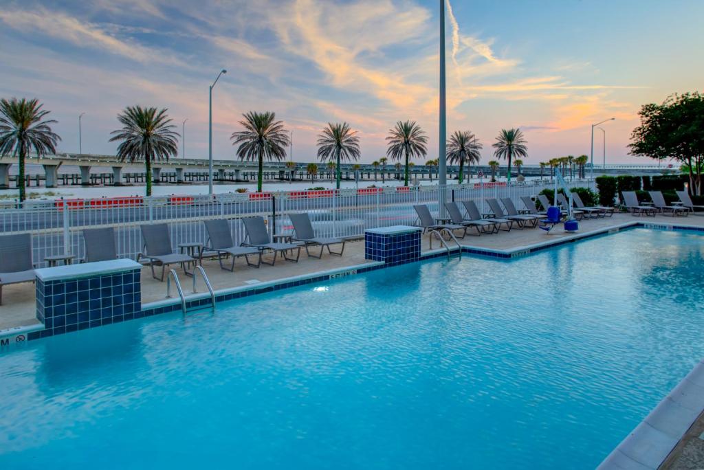 DoubleTree by Hilton Biloxi image 7